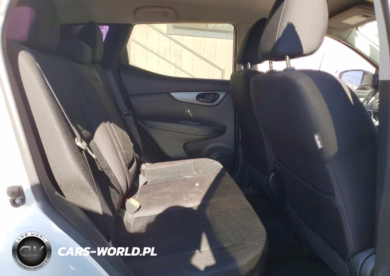 2017 Nissan Rogue Sport S VIN:JN1BJ1CP7HW008015 - 11
