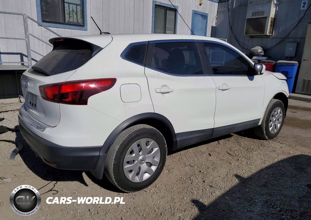 2017 Nissan Rogue Sport S VIN:JN1BJ1CP7HW008015 - 3
