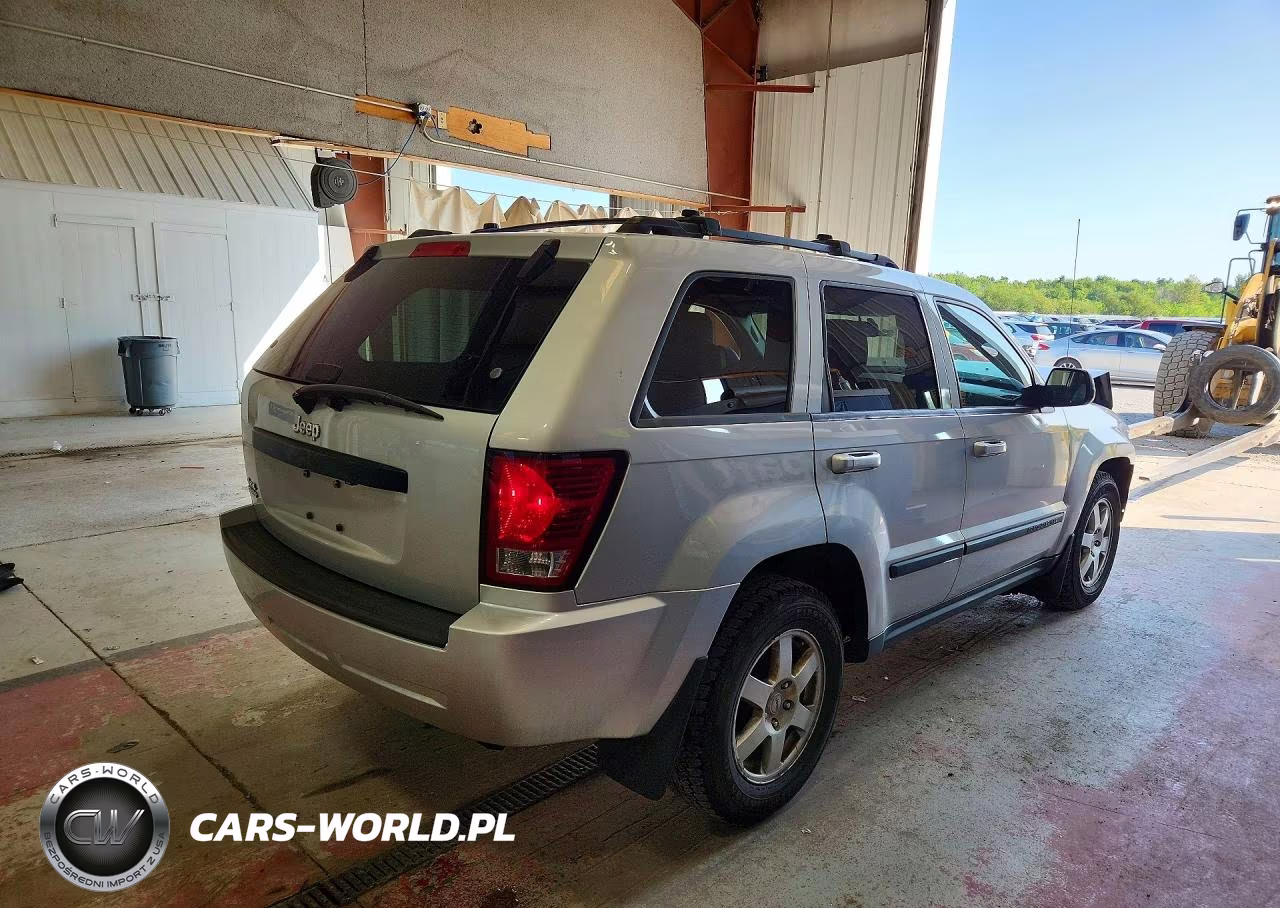 2008 Jeep Grand Cherokee Laredo VIN:1J8GR48K38C137499 - 3