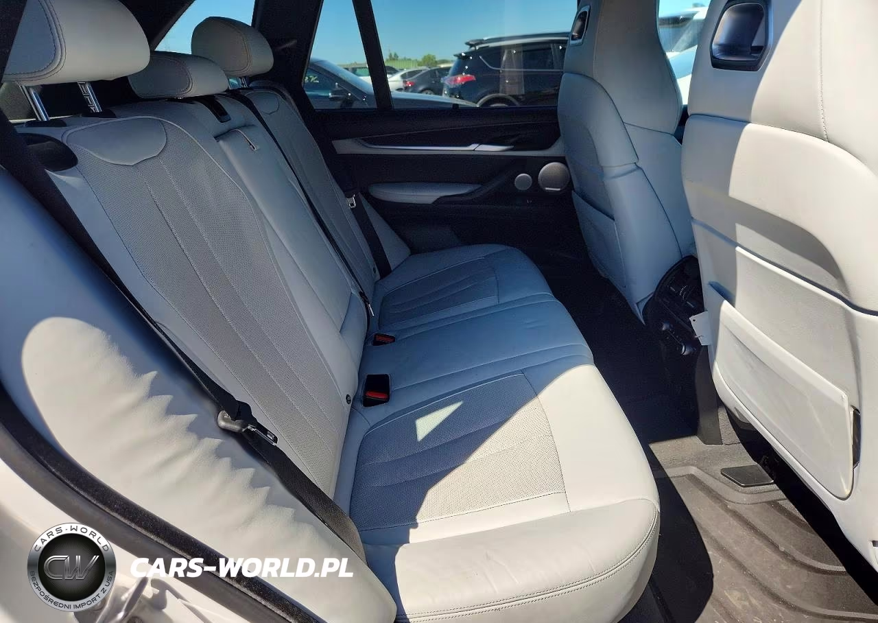 2017 BMW X5 M VIN:5YMKT6C35H0U39576 - 11