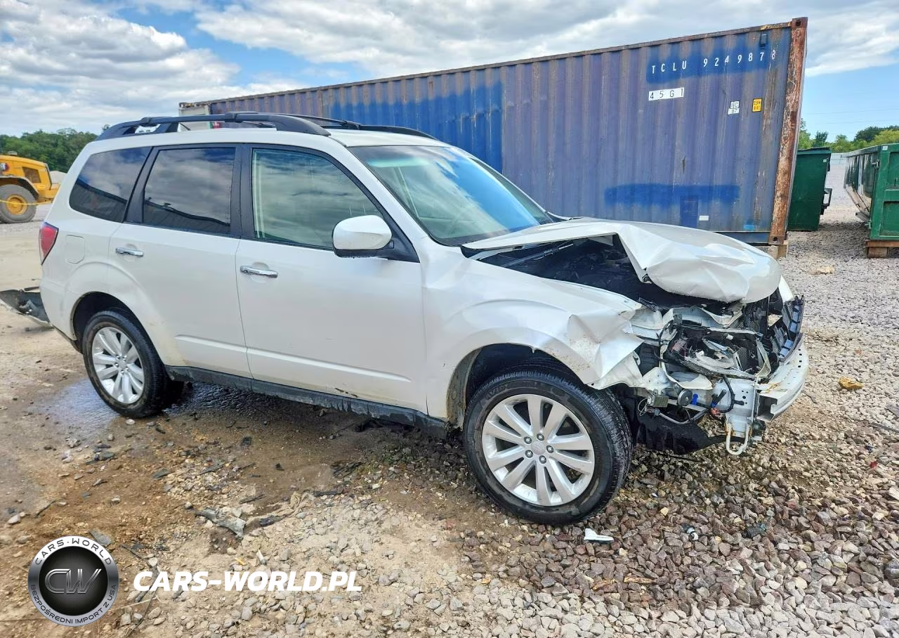 2012 Subaru Forester 2.5X Premium VIN:JF2SHADC6CH437911 - 4