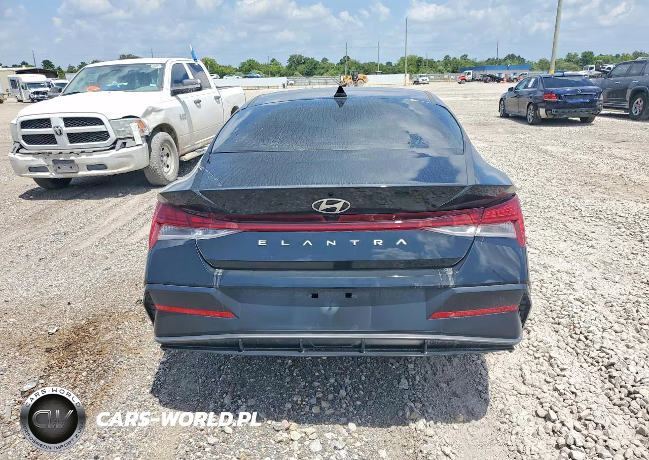 2024 Hyundai Elantra Sel VIN:KMHLS4DG7RU681264 - 6