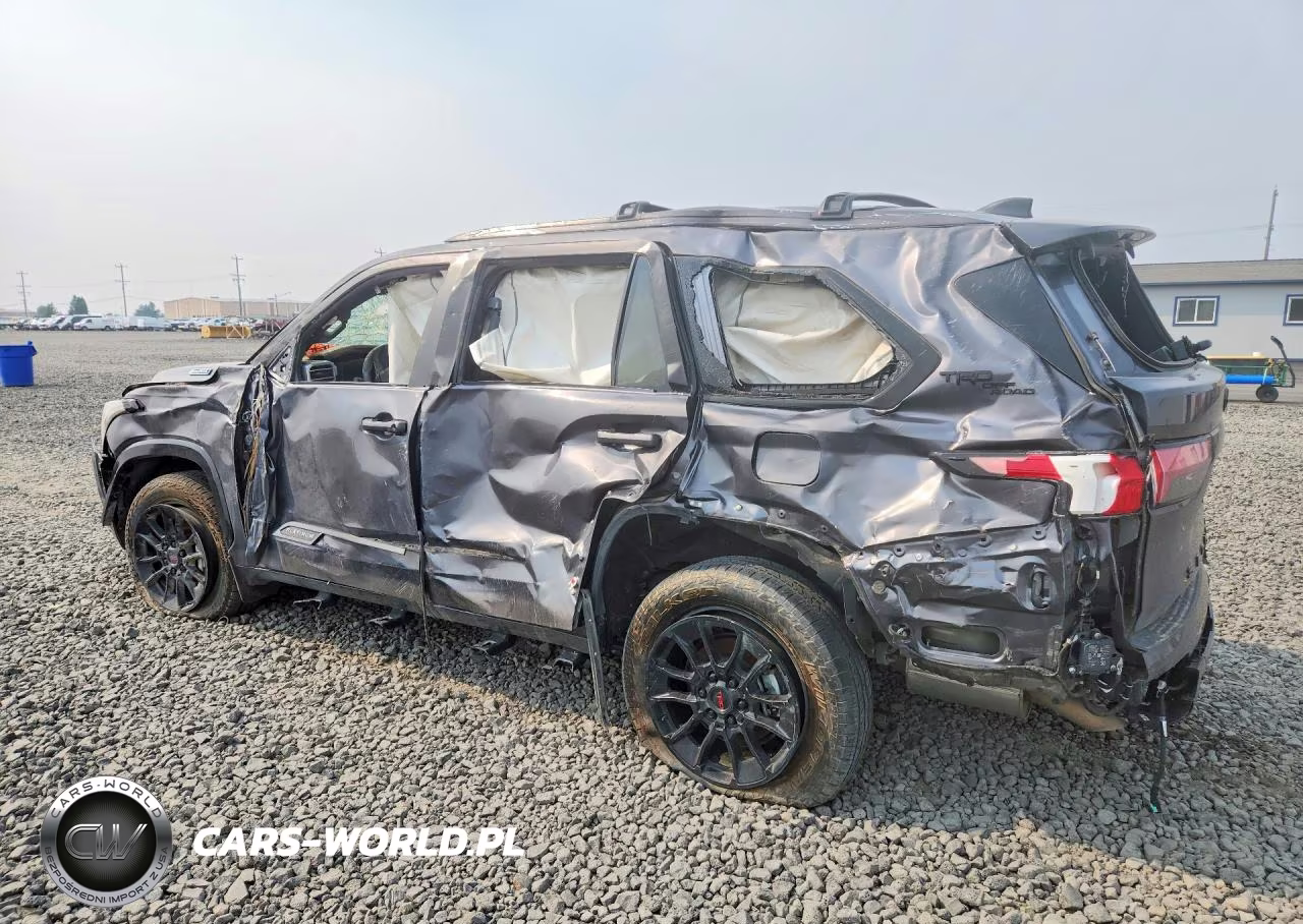 2025 Toyota Sequoia VIN:7SVAAABA2SX050623 - 2