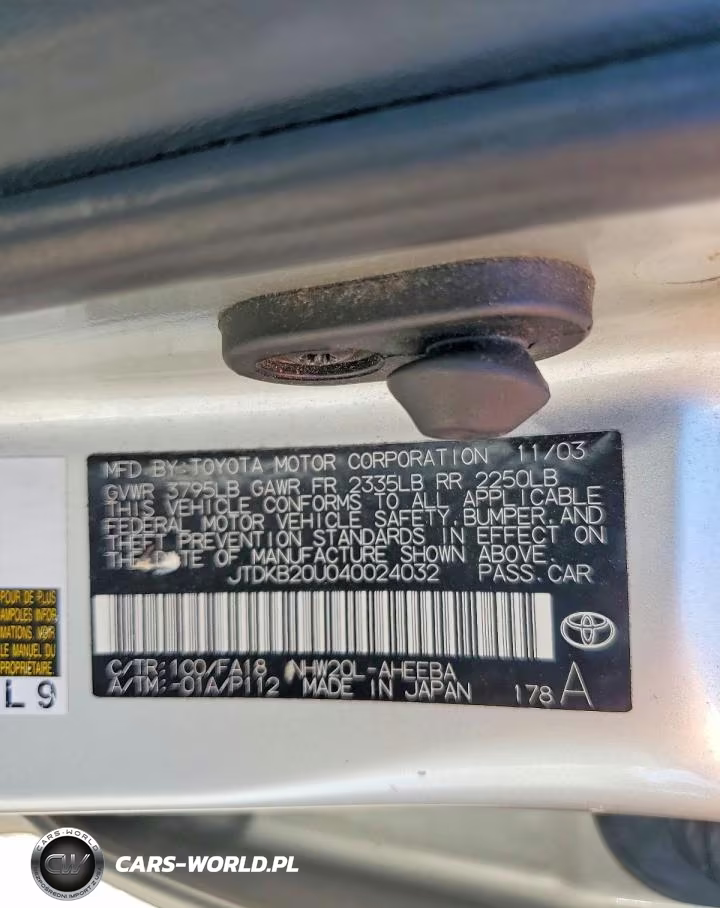 2004 Toyota Prius Base VIN:JTDKB20U040024032 - 12
