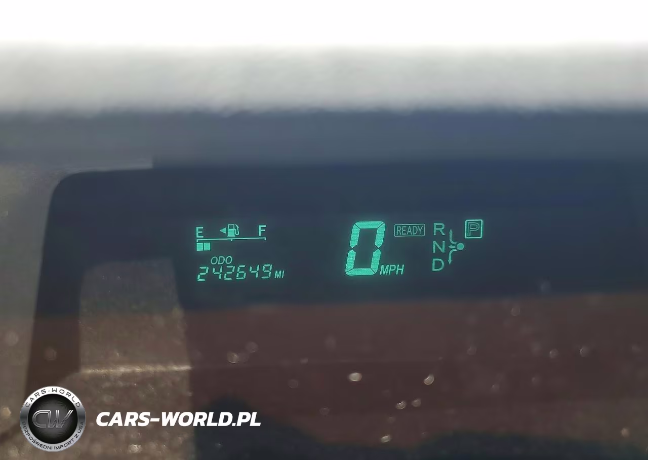 2004 Toyota Prius Base VIN:JTDKB20U040024032 - 9