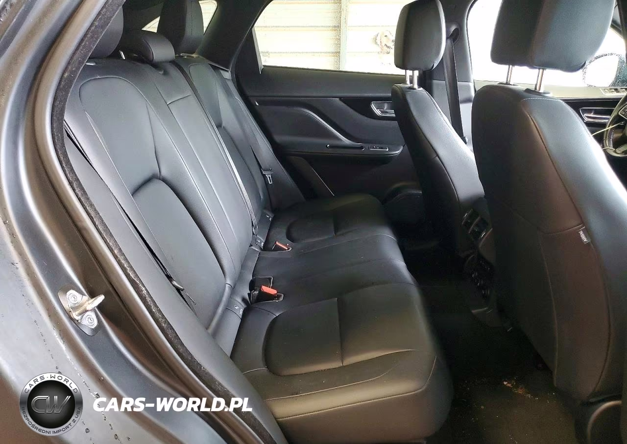 2017 Jaguar F-Pace Premium VIN:SADCJ2BV2HA074142 - 11
