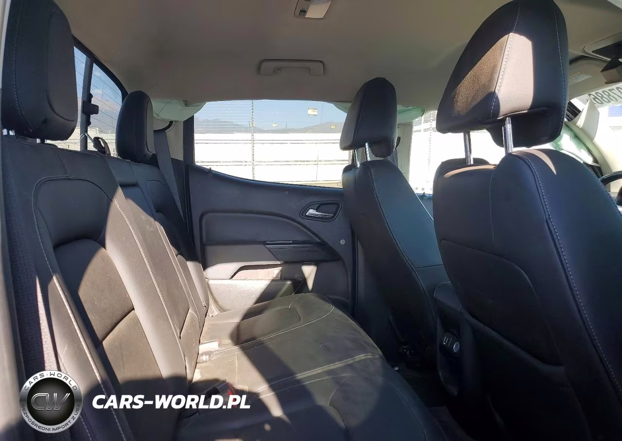 2021 Chevrolet Colorado Z71 VIN:1GCGTDEN4M1191021 - 10