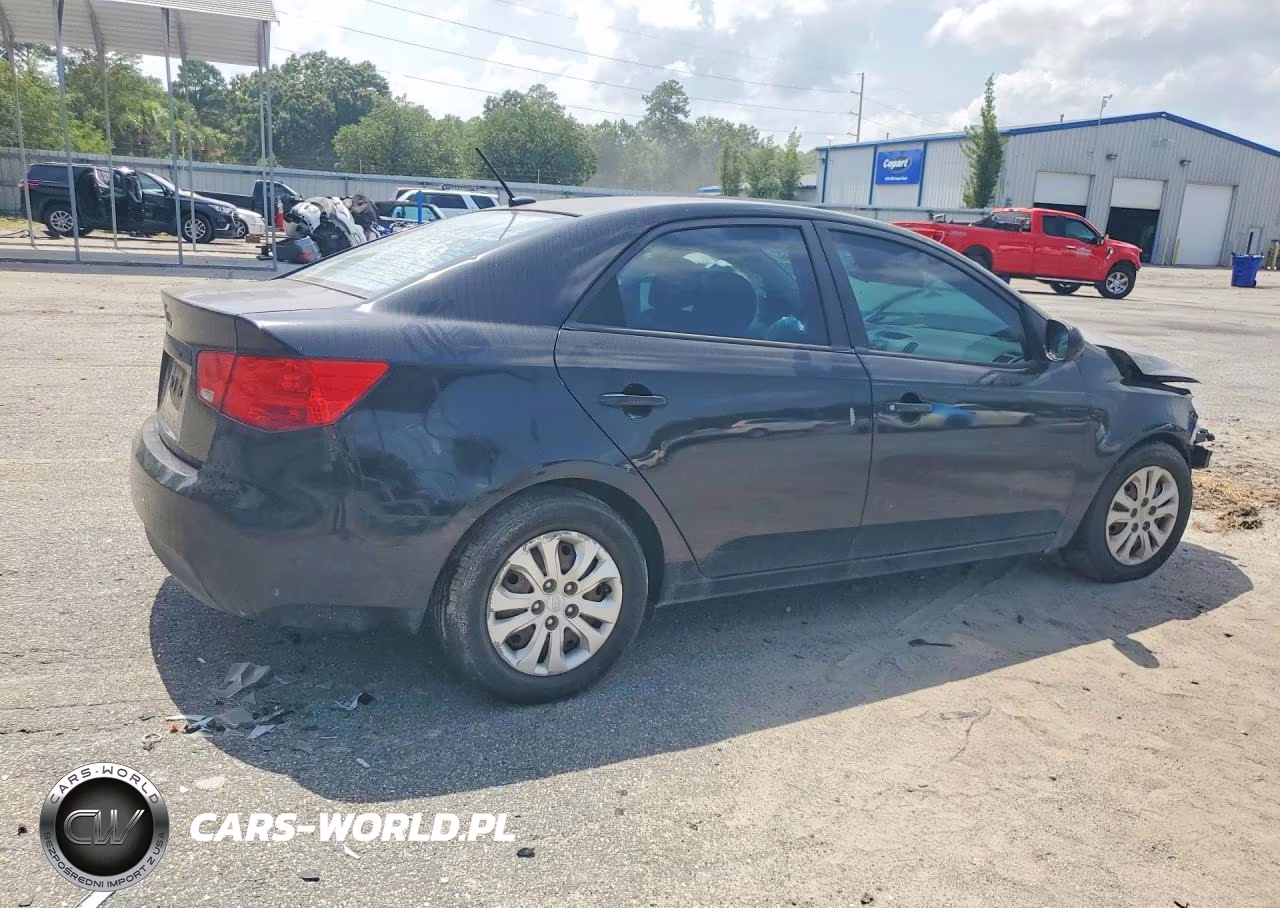 2010 Kia Forte Lx VIN:KNAFT4A25A5826403 - 3