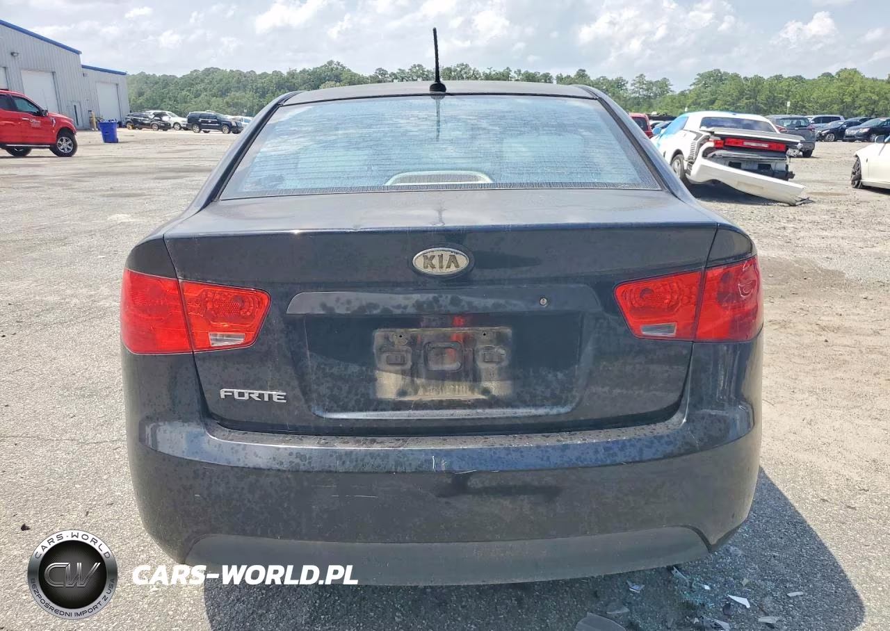 2010 Kia Forte Lx VIN:KNAFT4A25A5826403 - 6