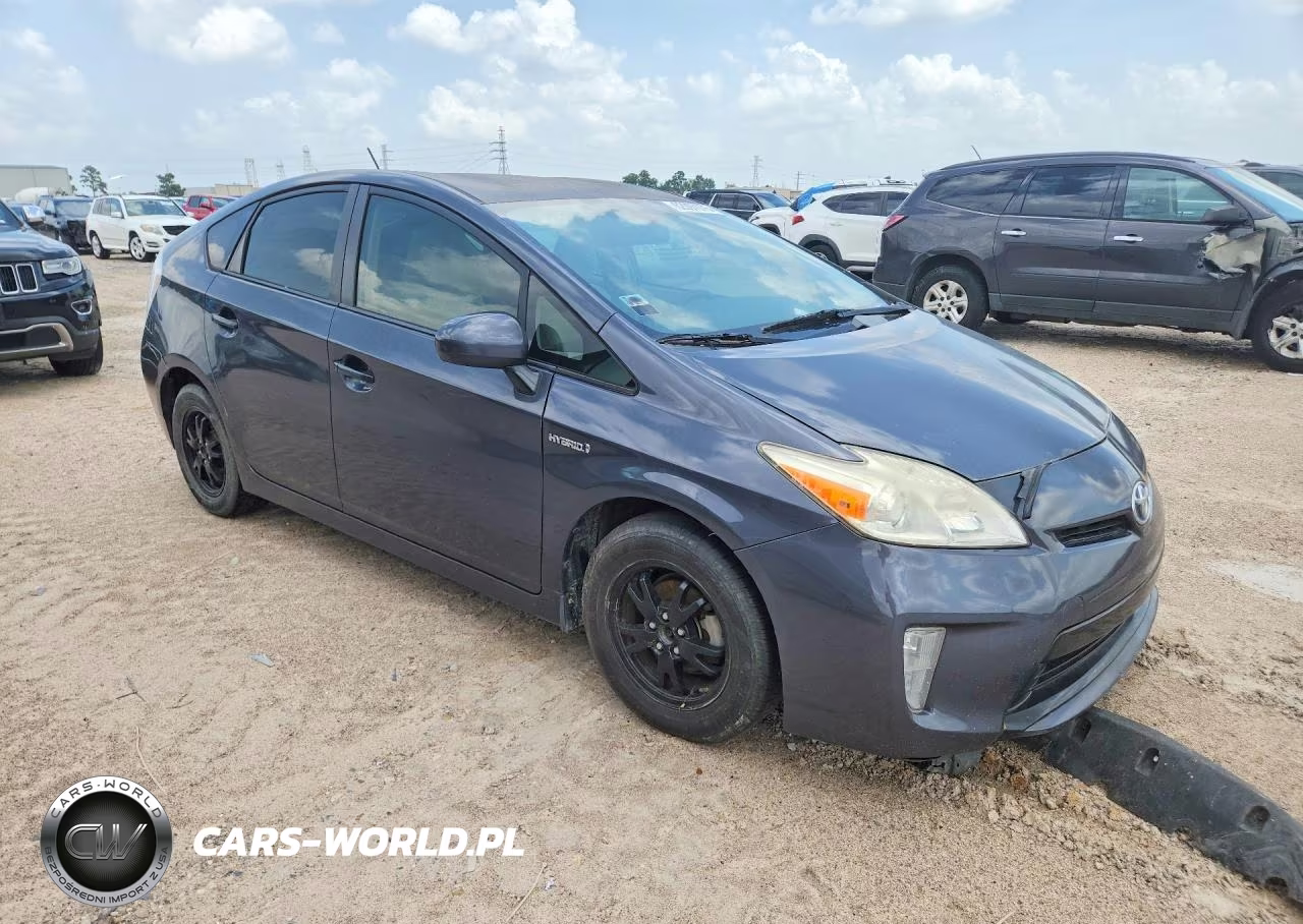 2012 Toyota Prius Two VIN:JTDKN3DU6C1547507 - 4