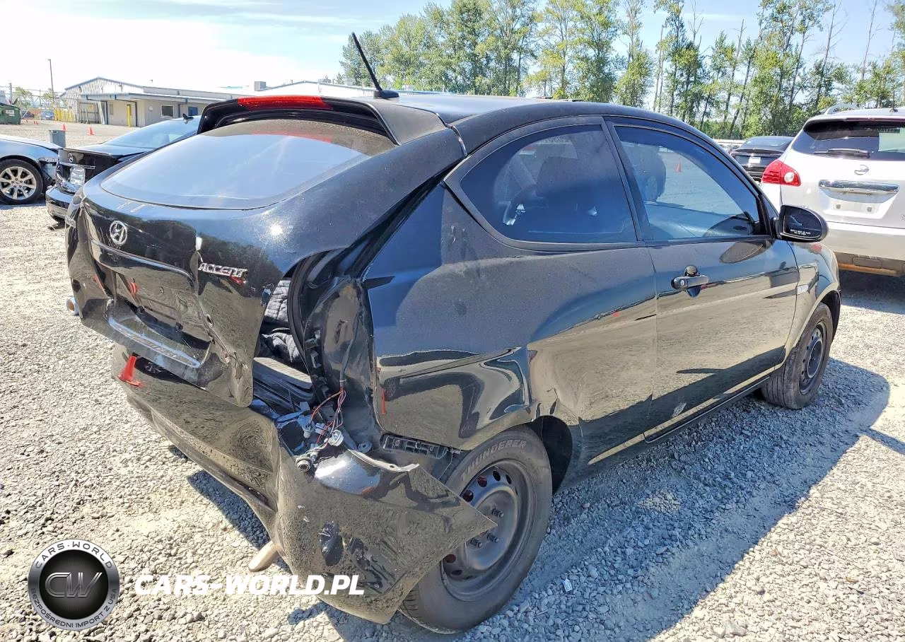 2008 Hyundai Accent Gs VIN:KMHCM36C48U086031 - 3