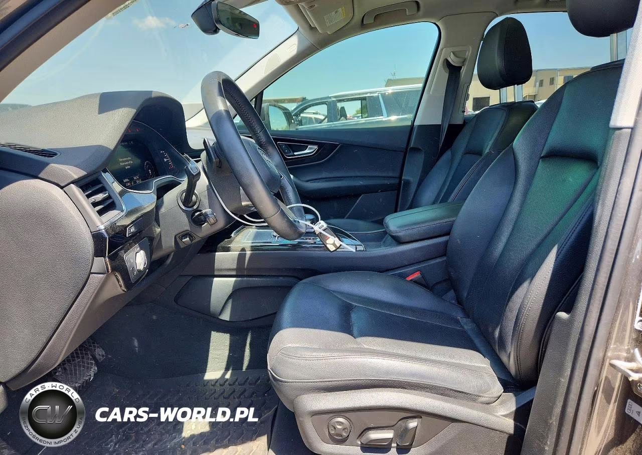 2019 Audi Q7 Premium Plus VIN:WA1LAAF77KD048461 - 7
