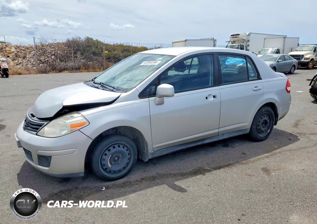 2010 Nissan Versa 1.8 S