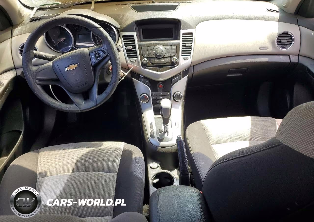 2013 Chevrolet Cruze Ls VIN:1G1PA5SG1D7168870 - 8