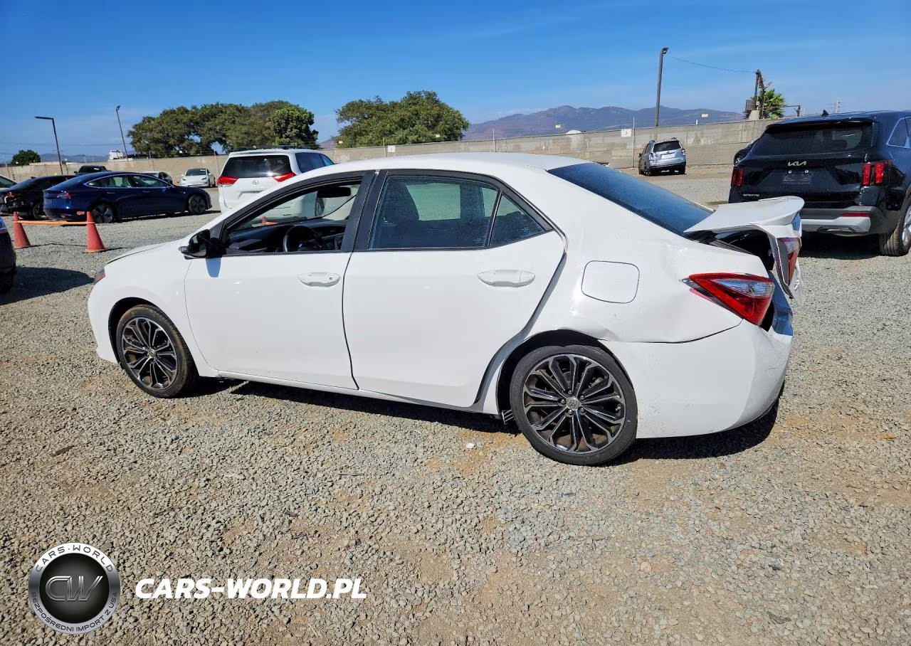 2015 Toyota Corolla S Plus VIN:5YFBURHE9FP298600 - 2