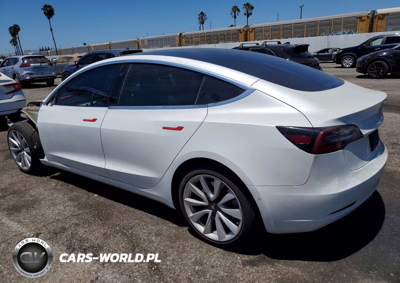 2020 Tesla Model 3 VIN:5YJ3E1EB0LF640519 - 2