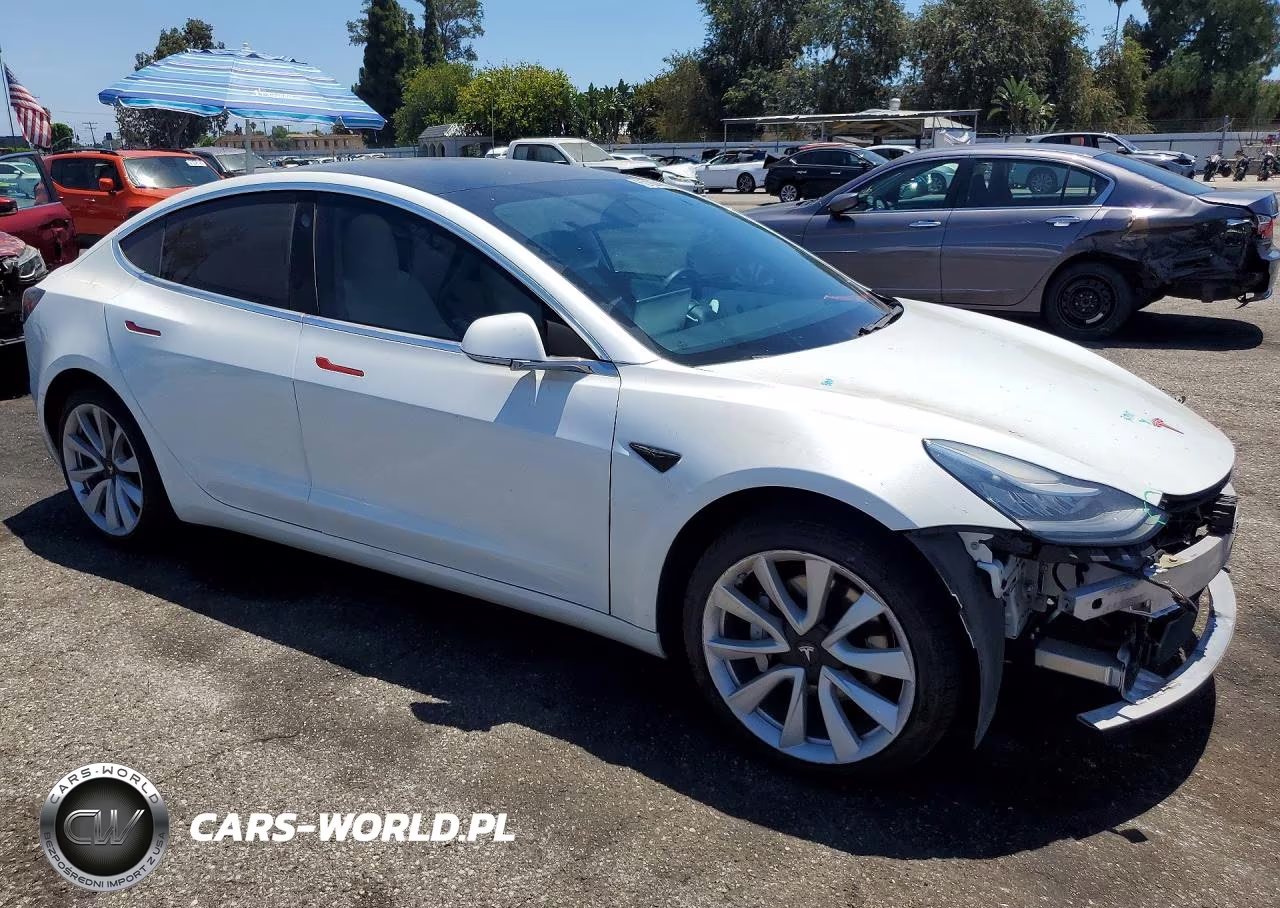 2020 Tesla Model 3 VIN:5YJ3E1EB0LF640519 - 4