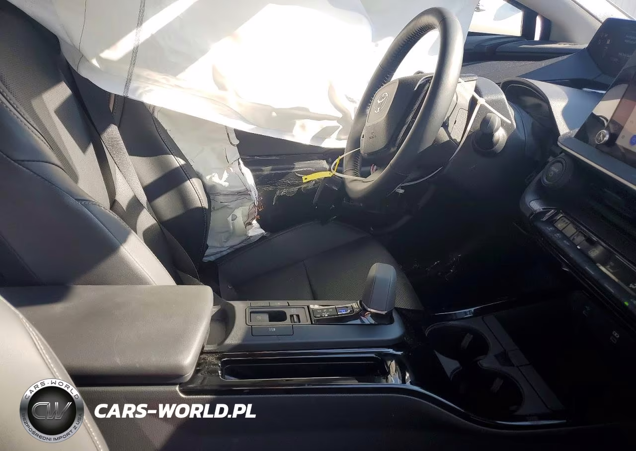 2026 Toyota Prius Xle VIN:JTDACAAU3T3079279 - 7