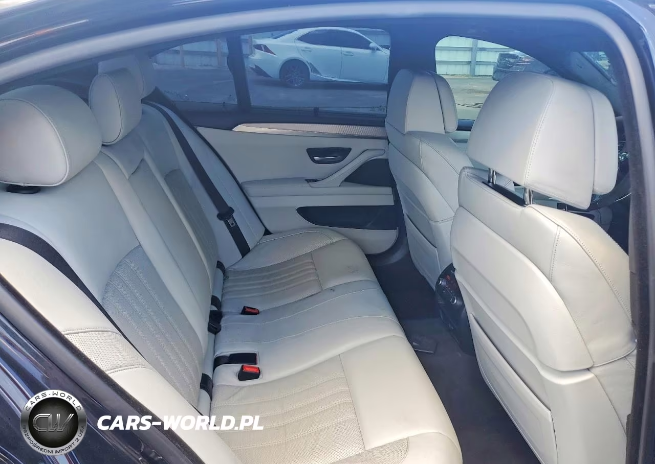 2015 BMW M5 VIN:WBSFV9C50FD594803 - 10