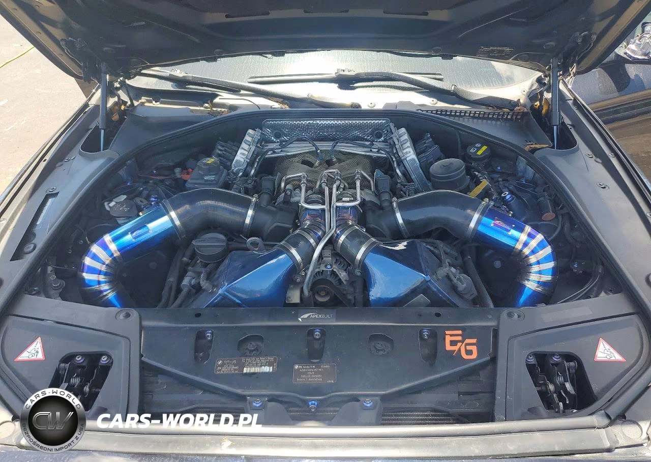2015 BMW M5 VIN:WBSFV9C50FD594803 - 11