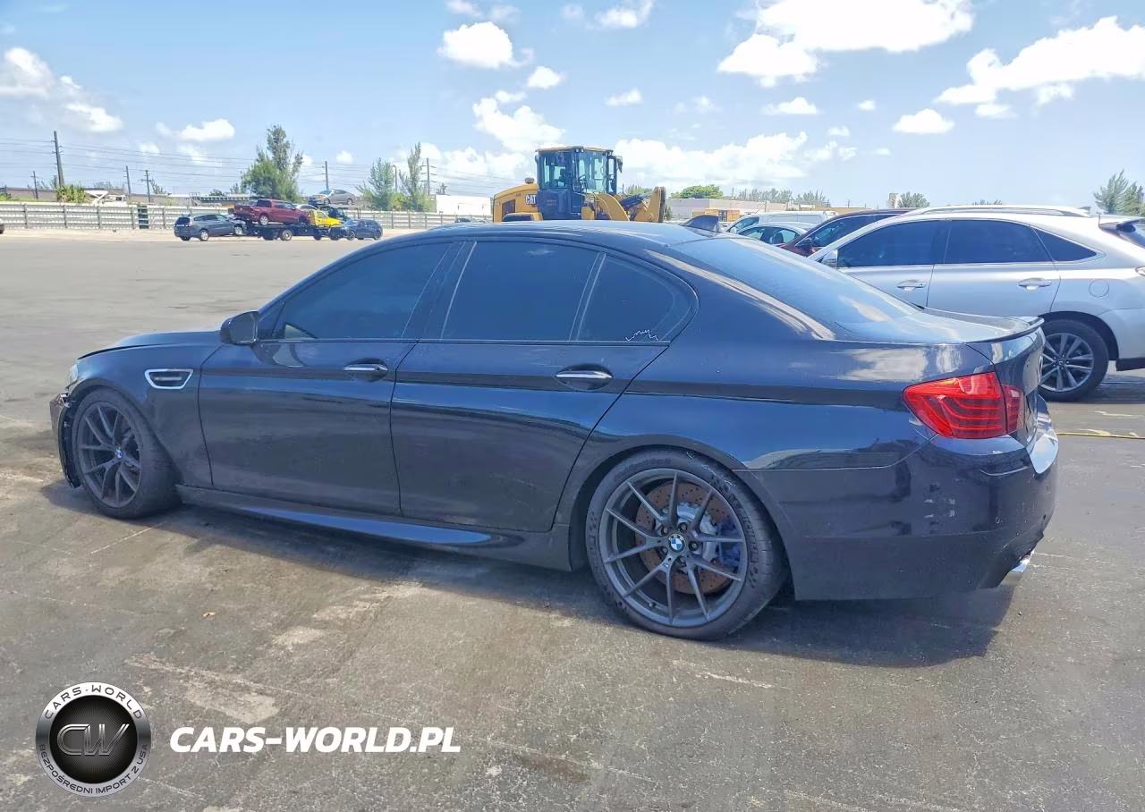 2015 BMW M5 VIN:WBSFV9C50FD594803 - 2