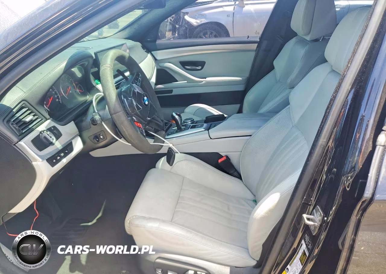 2015 BMW M5 VIN:WBSFV9C50FD594803 - 7