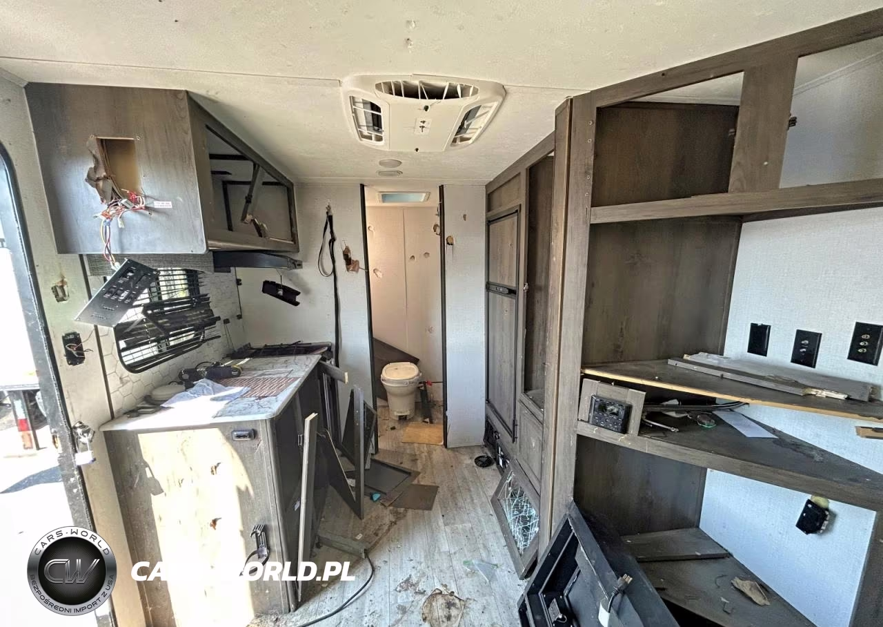 2022 Coach Clipper Camper VIN:5ZT2CWEC0N3131676 - 5