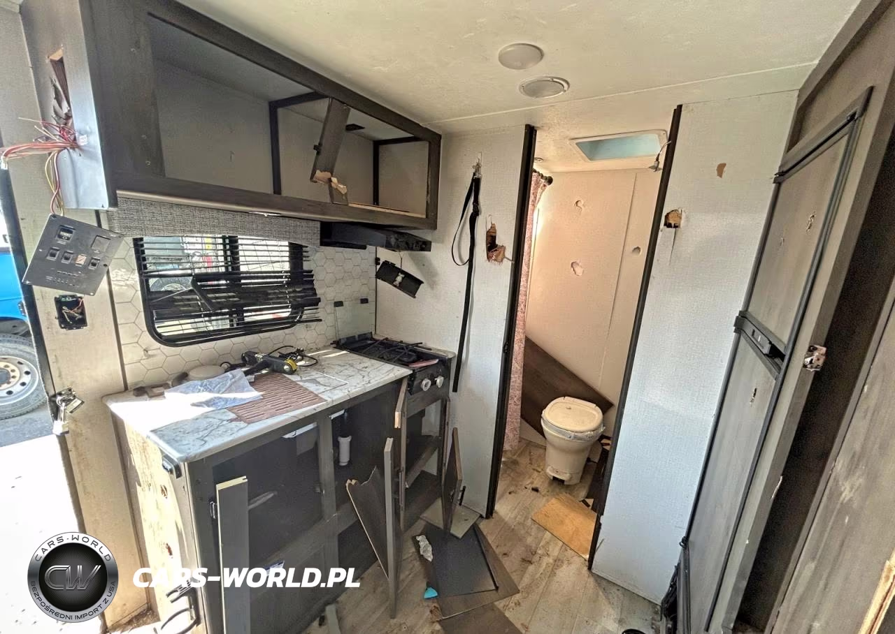 2022 Coach Clipper Camper VIN:5ZT2CWEC0N3131676 - 8