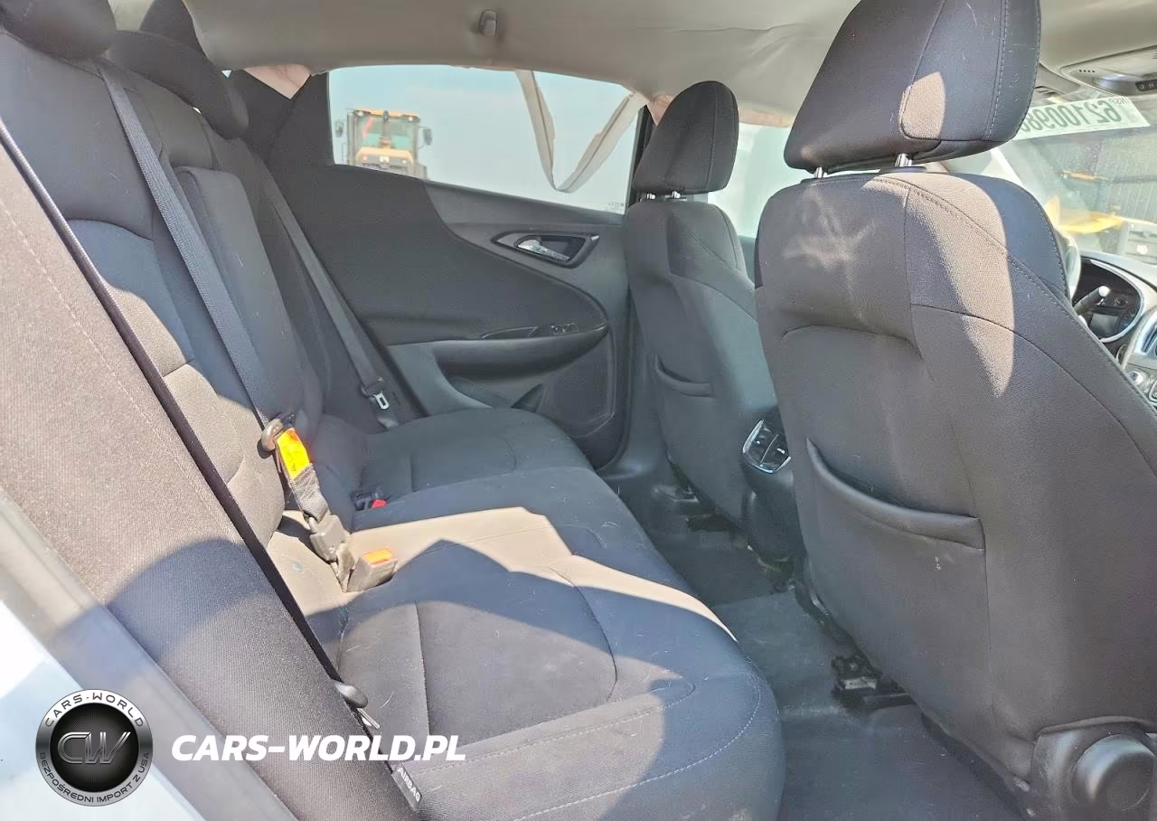 2019 Chevrolet Malibu Lt VIN:1G1ZD5ST1KF165323 - 10