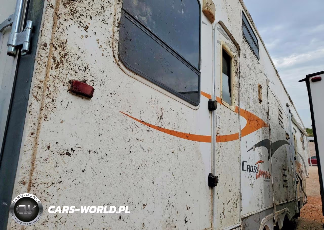 2007 Cross Roads Cross Terrain Camper VIN:4V0FC37327E001107 - 9