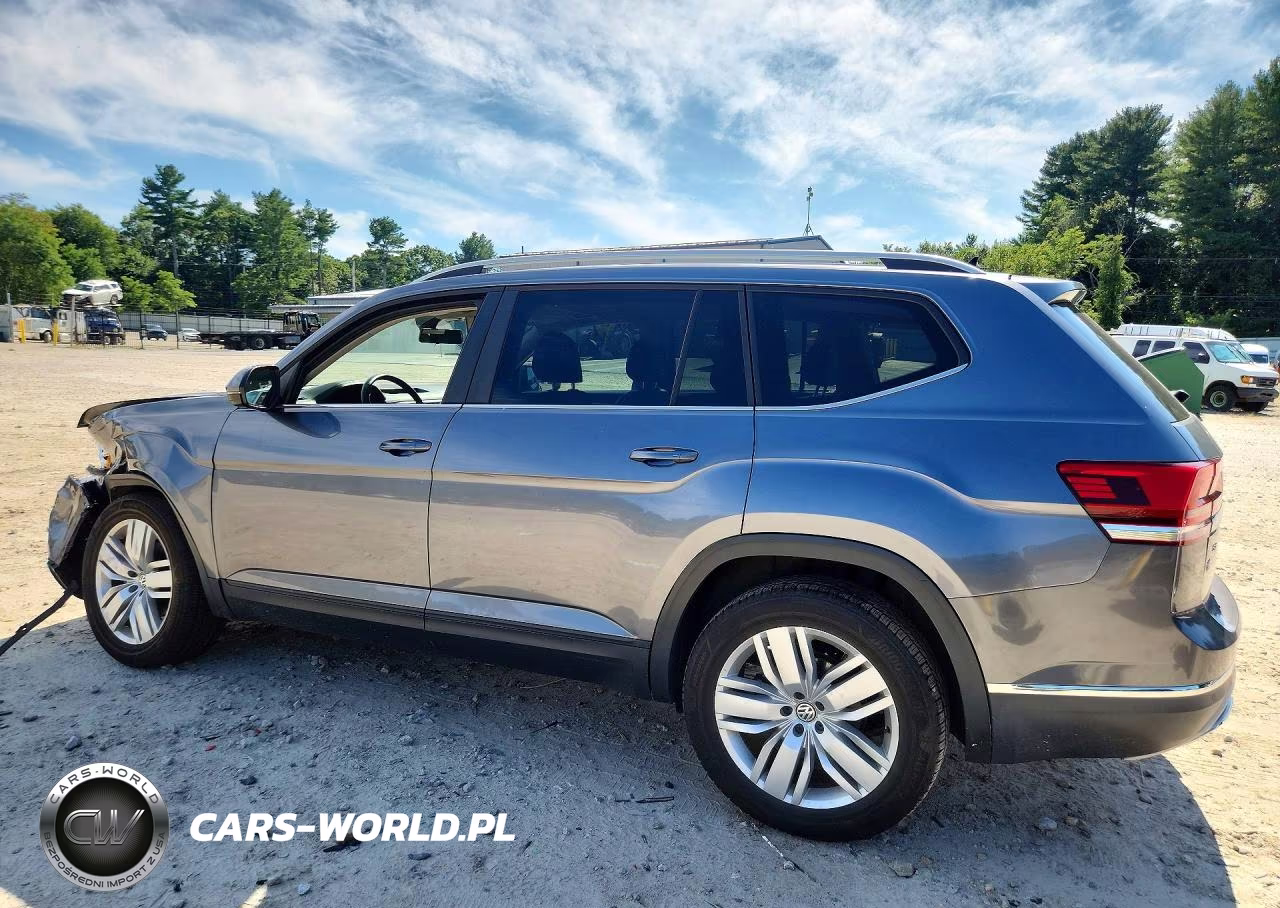 2018 Volkswagen Atlas Se VIN:1V2KR2CAXJC570889 - 2
