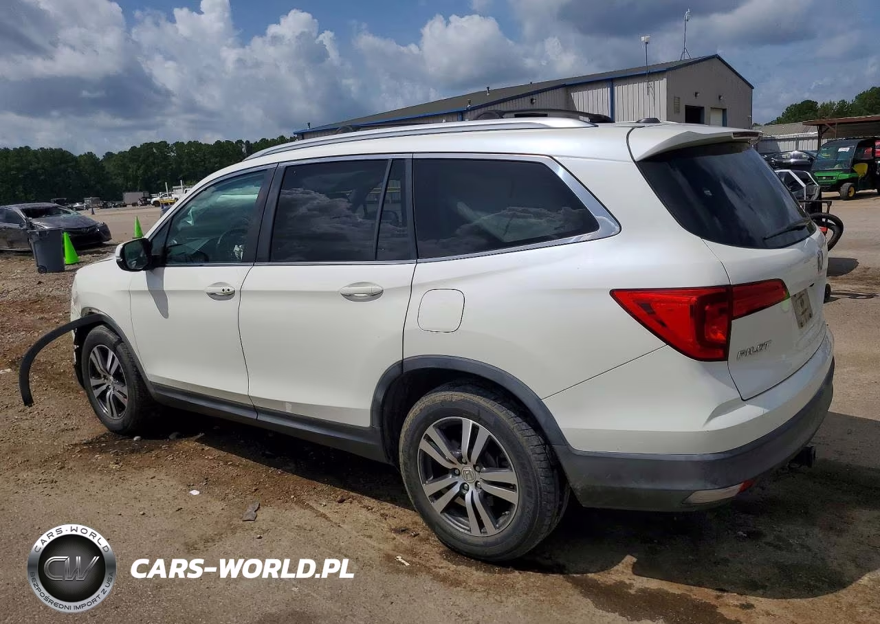 2016 Honda Pilot VIN:5FNYF5H69GB030696 - 2