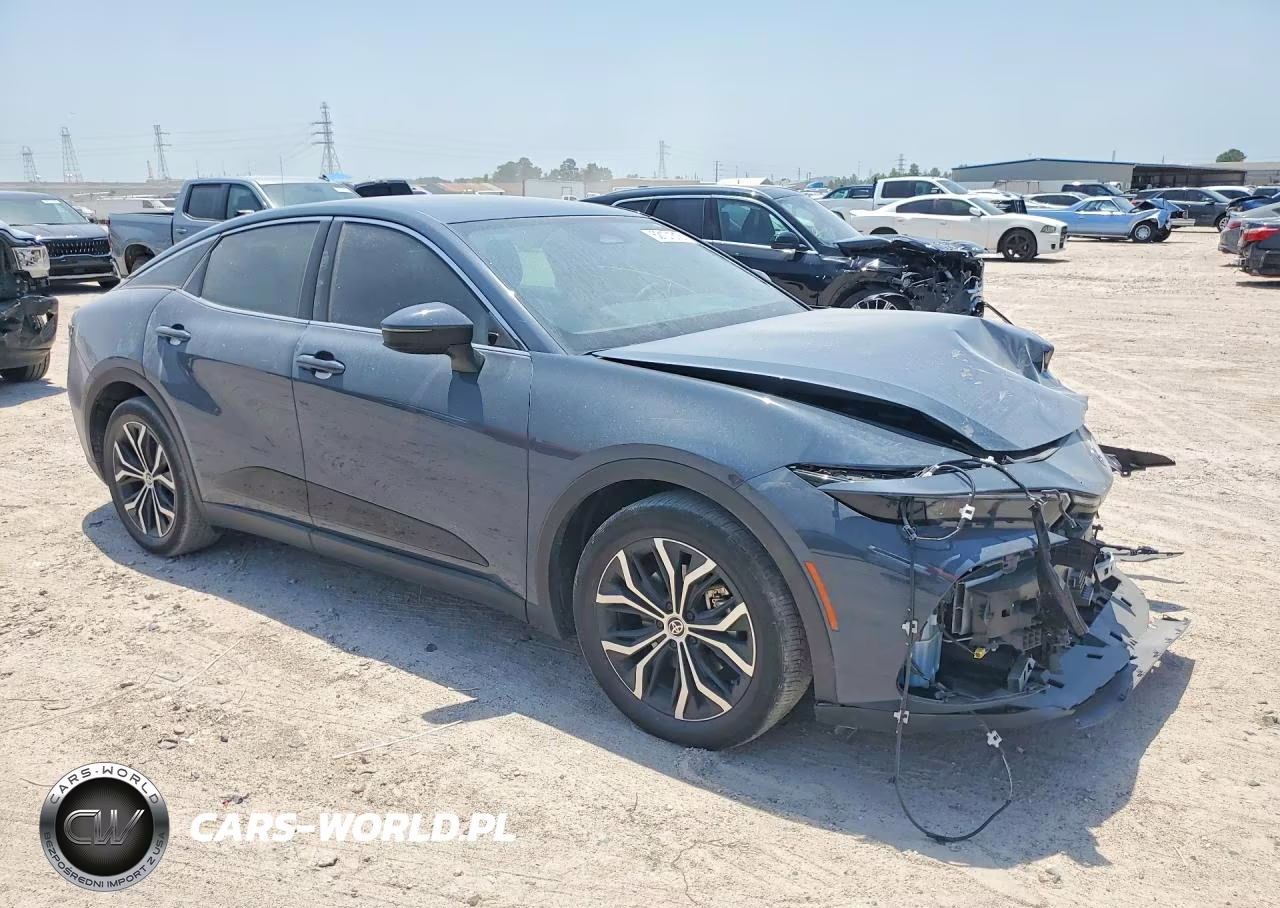2025 Toyota Crown Xle VIN:JTDAAAAFXS3035835 - 4
