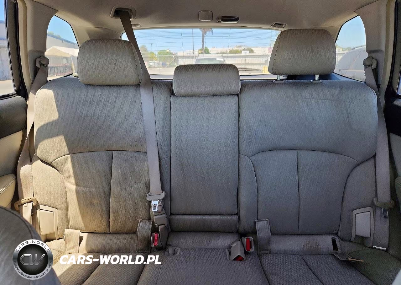 2010 Subaru Outback 2.5I Premium VIN:4S4BRBGC3A3382689 - 10