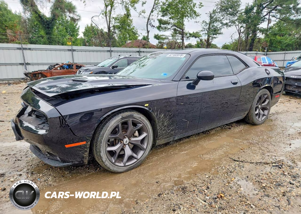 2018 Dodge Challenger Sxt