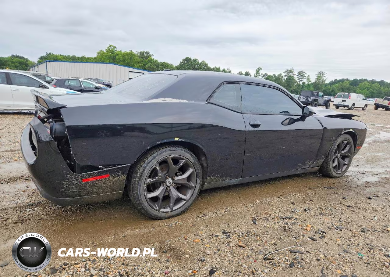 2018 Dodge Challenger Sxt VIN:2C3CDZAG6JH276413 - 3