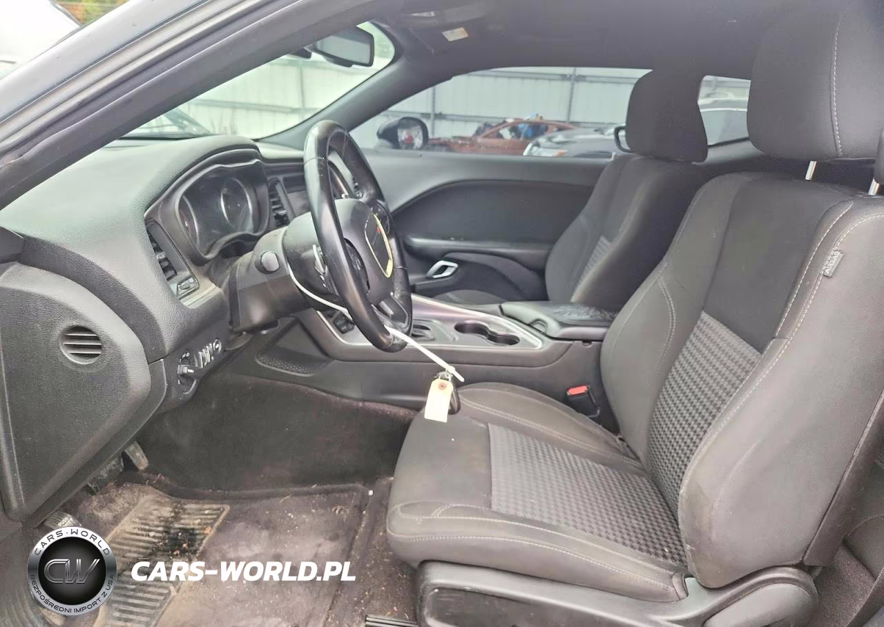 2018 Dodge Challenger Sxt VIN:2C3CDZAG6JH276413 - 7