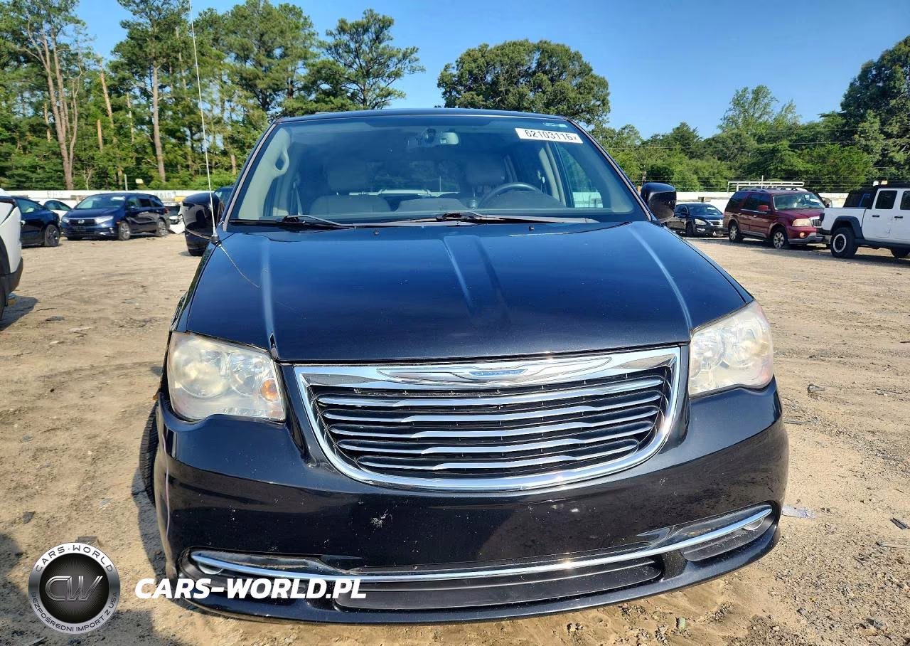 2016 Chrysler Town & Country Touring VIN:2C4RC1BGXGR128793 - 5