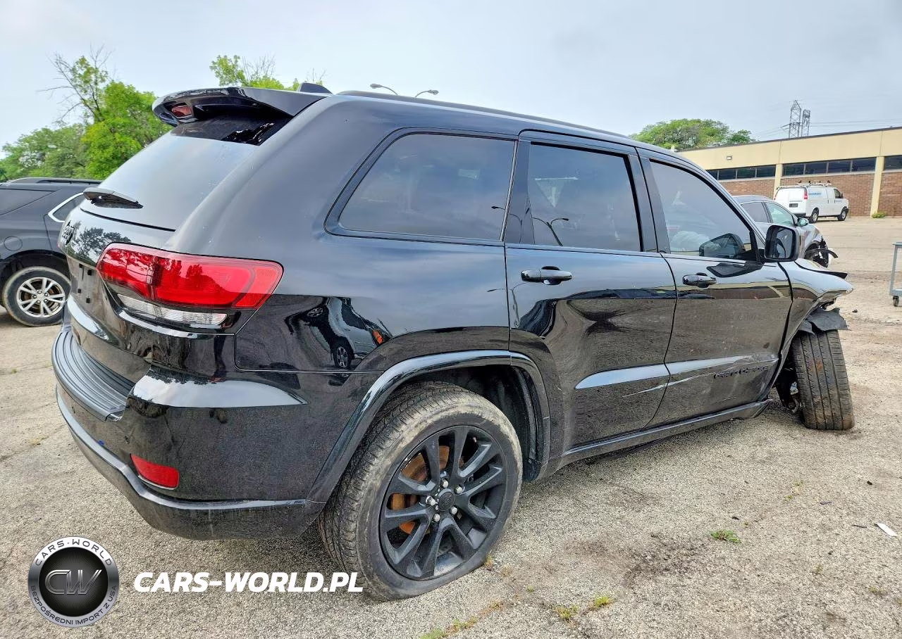 2020 Jeep Grand Cherokee Laredo VIN:1C4RJFAG4LC426294 - 3
