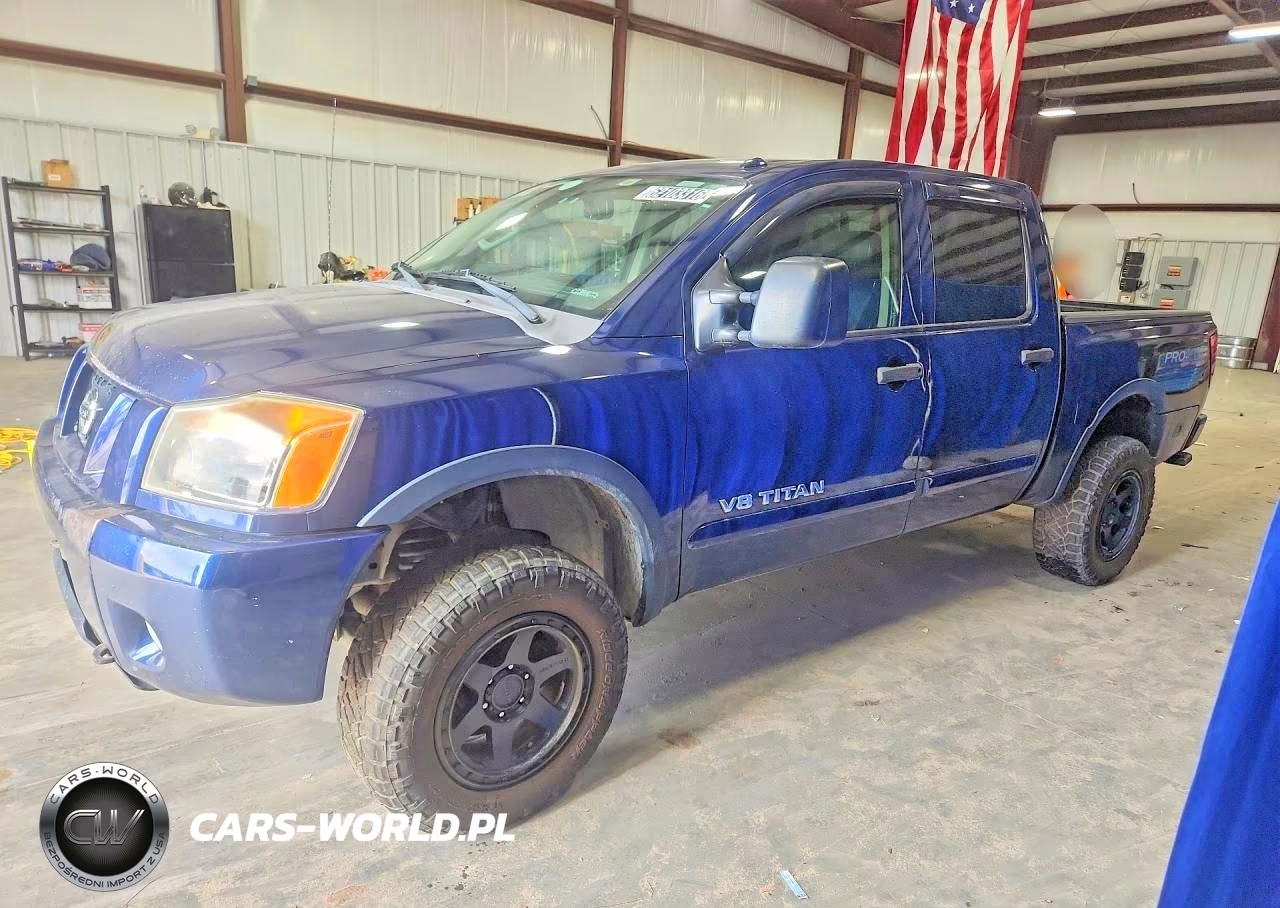 2012 Nissan Titan Sv