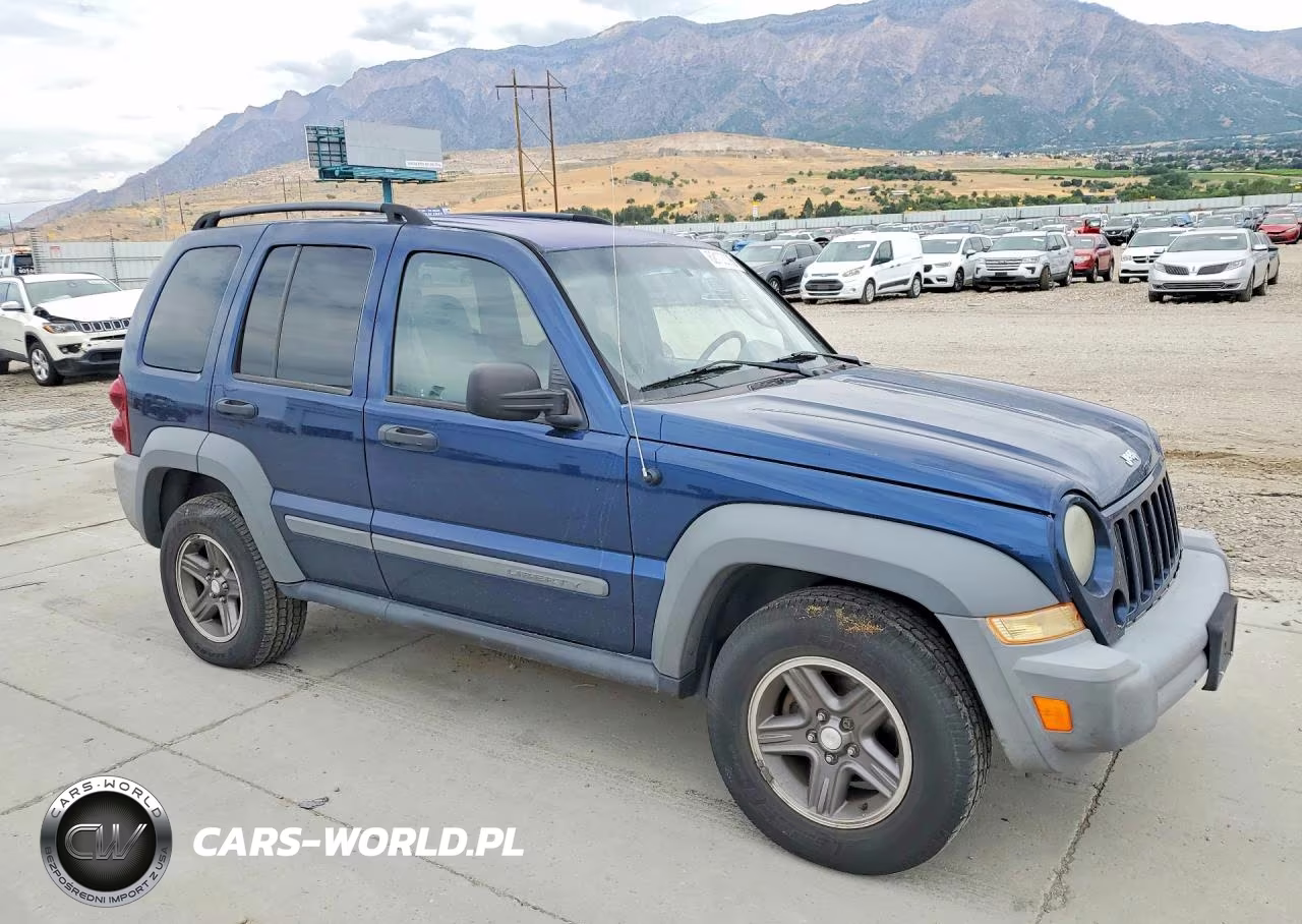 2005 Jeep Liberty Sport VIN:1J8GL48K75W602765 - 4