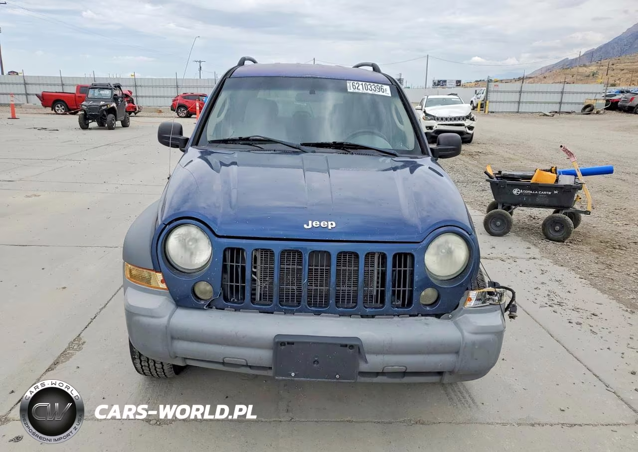 2005 Jeep Liberty Sport VIN:1J8GL48K75W602765 - 5