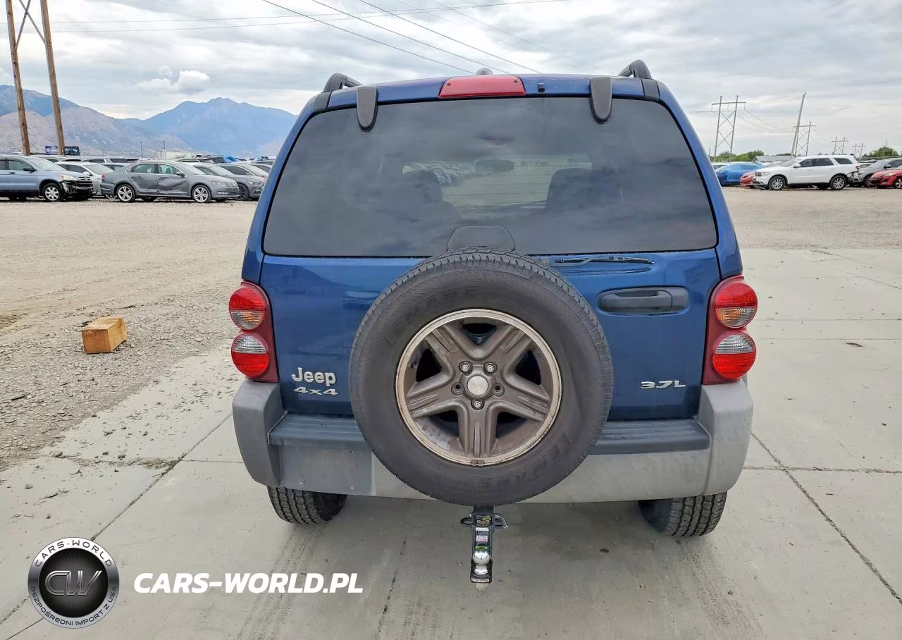 2005 Jeep Liberty Sport VIN:1J8GL48K75W602765 - 6