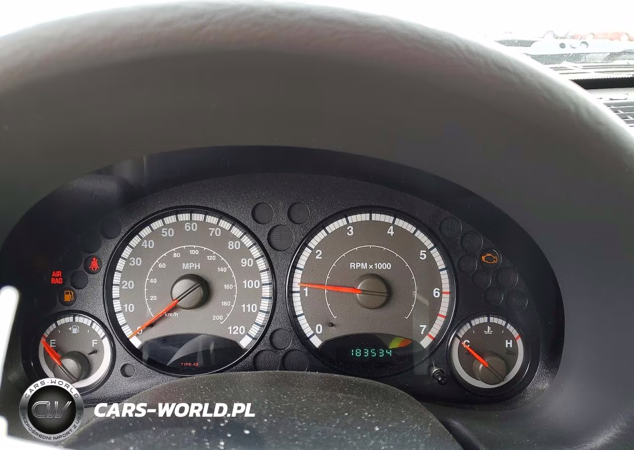 2005 Jeep Liberty Sport VIN:1J8GL48K75W602765 - 9
