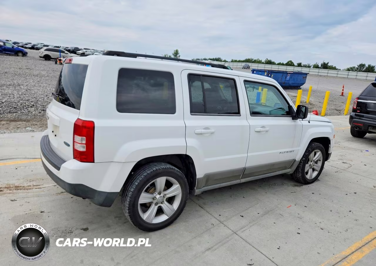 2011 Jeep Patriot Sport VIN:1J4NT1GA8BD104145 - 3