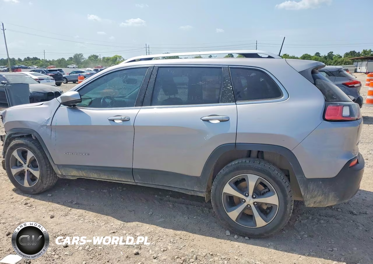 2019 Jeep Cherokee Limited VIN:1C4PJMDNXKD116214 - 2