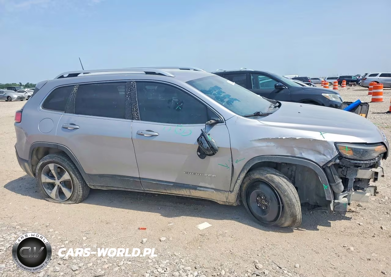 2019 Jeep Cherokee Limited VIN:1C4PJMDNXKD116214 - 4