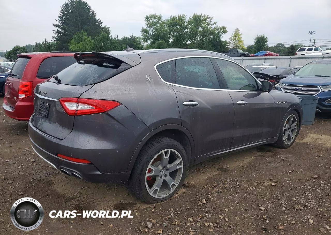 2022 Maserati Levante Sport VIN:ZN661XUS8HX222606 - 3