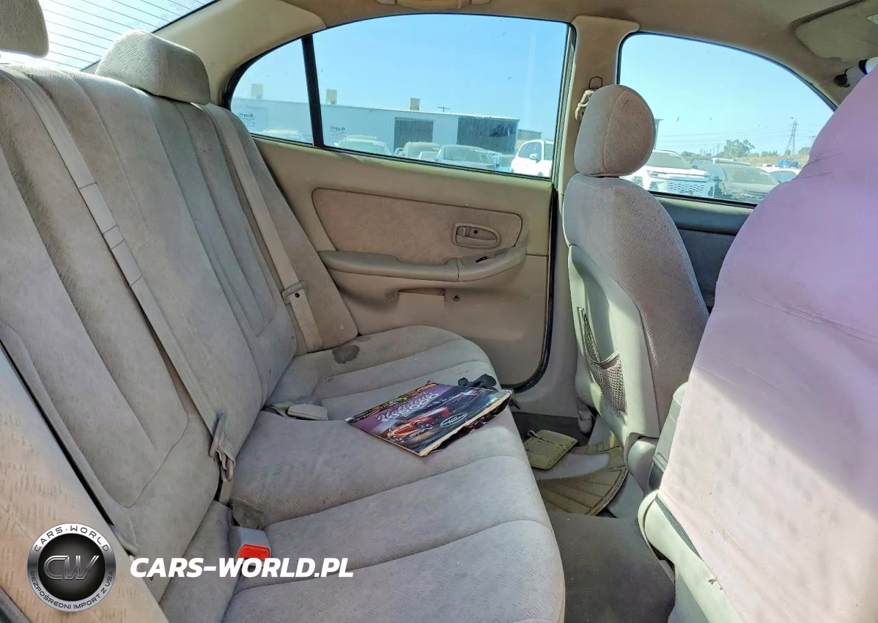 2005 Hyundai Elantra Gls VIN:KMHDN46D95U955220 - 10