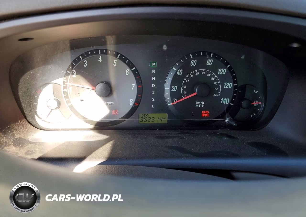 2005 Hyundai Elantra Gls VIN:KMHDN46D95U955220 - 9